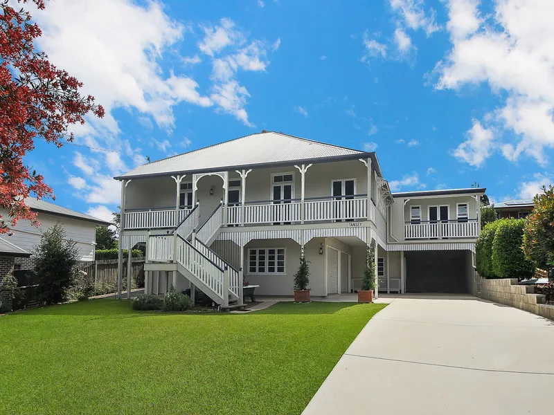 The Ultimate Queenslander on 771M2 -
