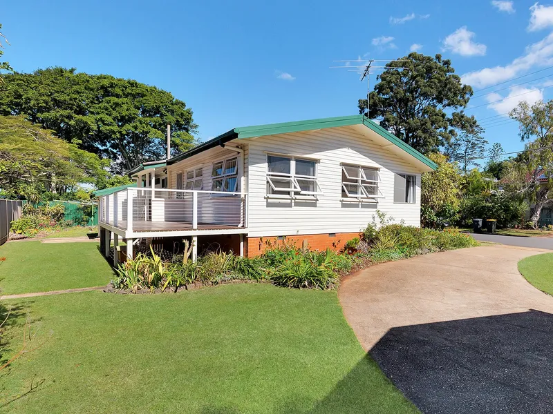 PERFECT FIRST HOME OPPORTUNITY IN VERY CONVENIENT POSITION!