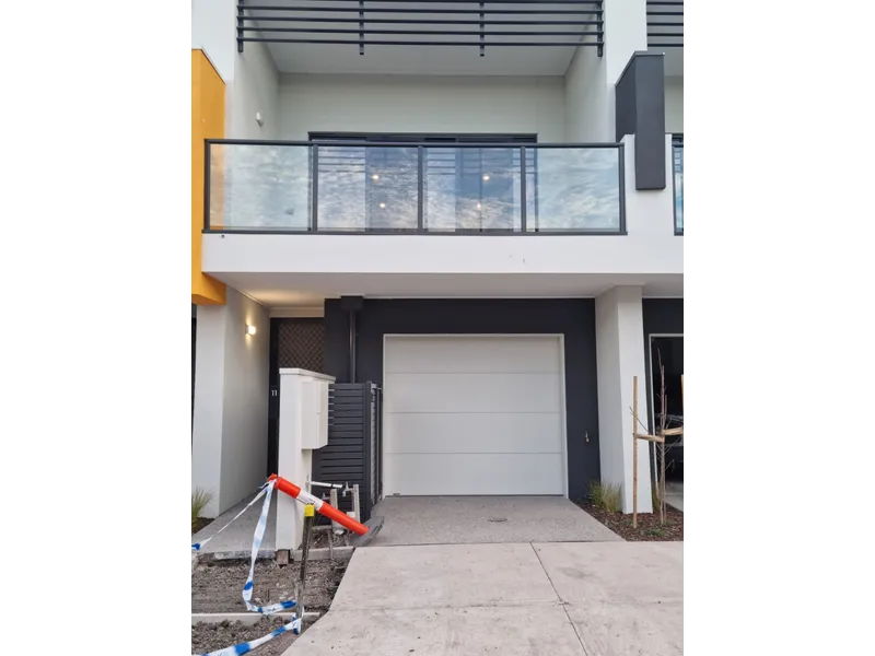 Brand New 2 Bedroom Townhouse.