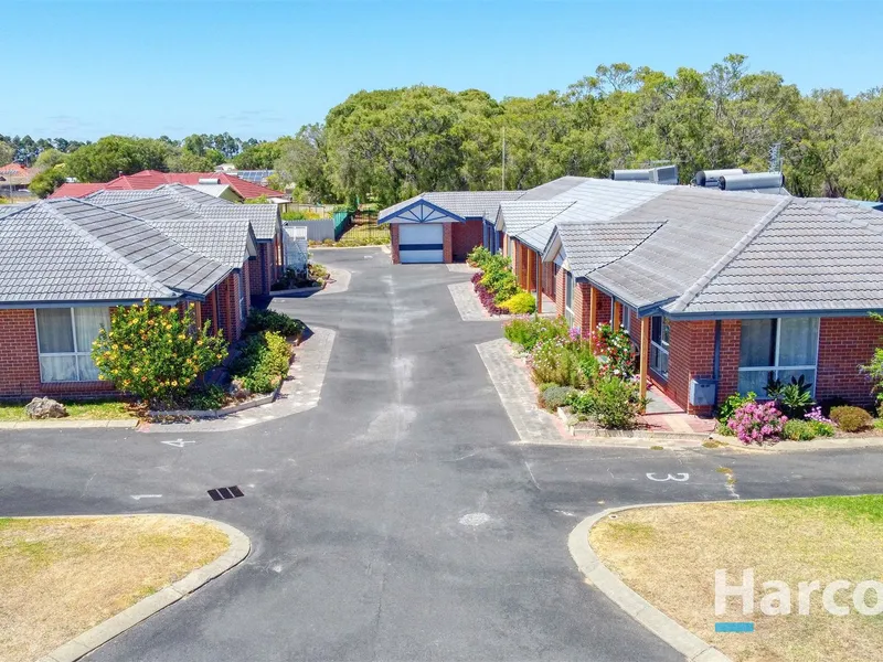 Hear The Waves - Smell The Ocean