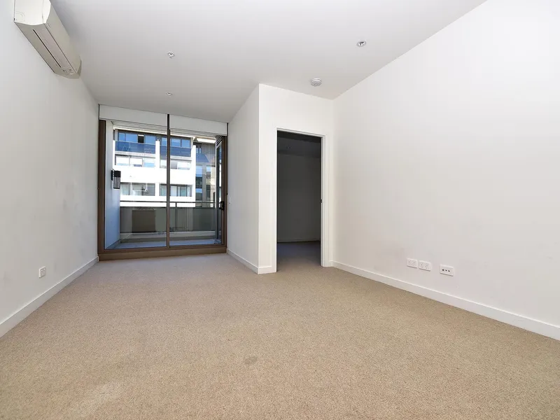 CONVENIENCE IN CAULFIELD