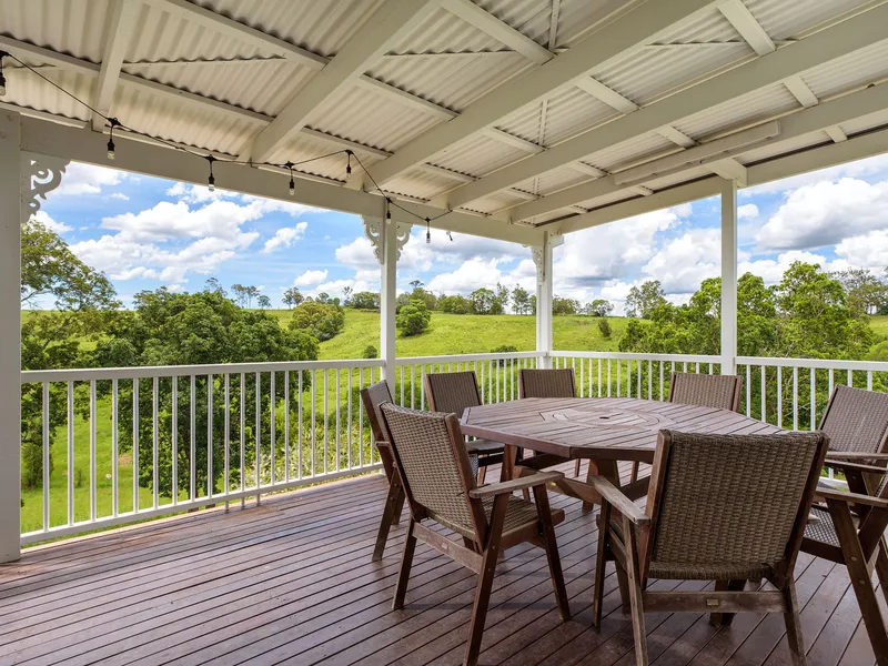 FEELS LIKE HOME - STUNNING QUEENSLANDER IN RURAL SETTING.