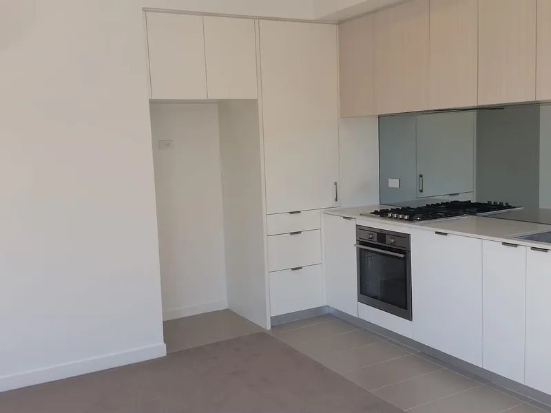 MODERN TWO BEDROOM APARTMENT - BIGGEST IN THE BLOCK!