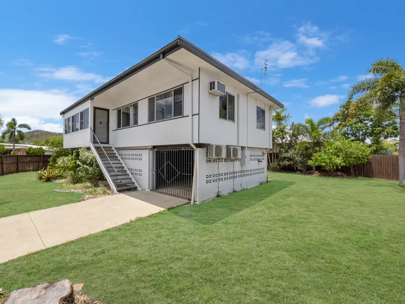 CENTRAL HIGHSET HOME WITH PRIVATE YARD