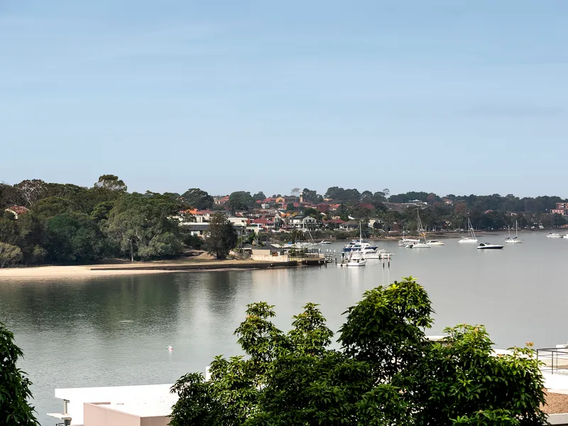 Enormous 2 bedroom + study North facing apartment with panoramic water and parkland views