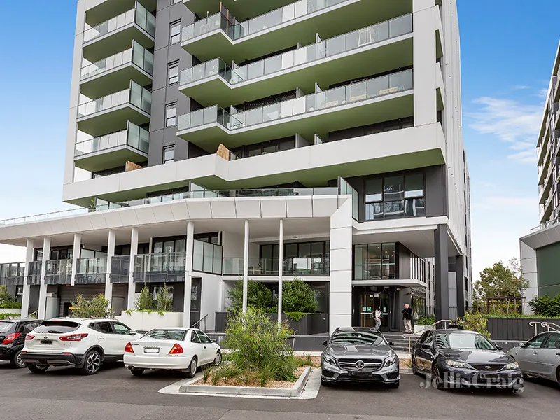 Everything at your doorstep - 1st Week FREE Rent