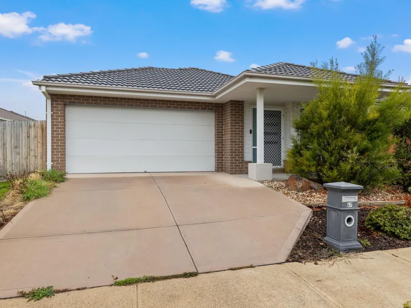 Owner is proud to presents this beautifully family home.