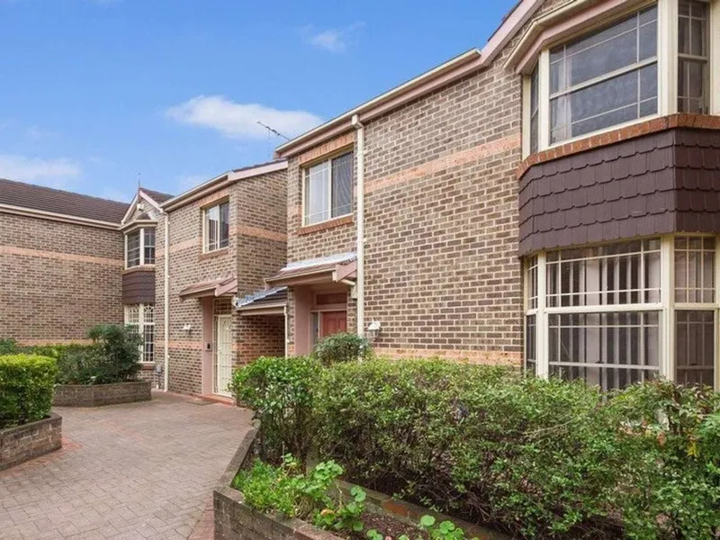 Modern three bedroom townhouse