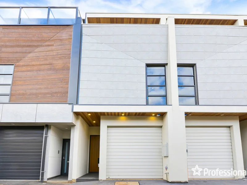 City Fringe Location and Savvy Living