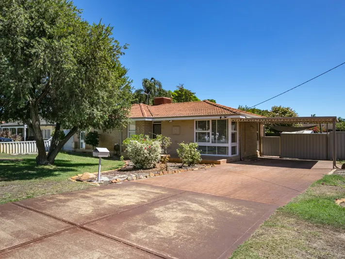 Gorgeous solid property close to Tomato Lake