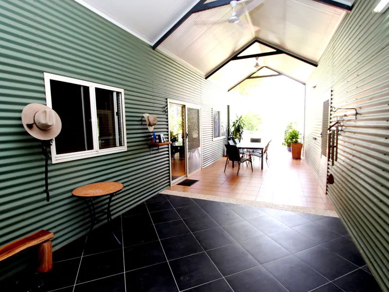 LOCATION, TROPICAL STYLE and SPACE on 13 acres.