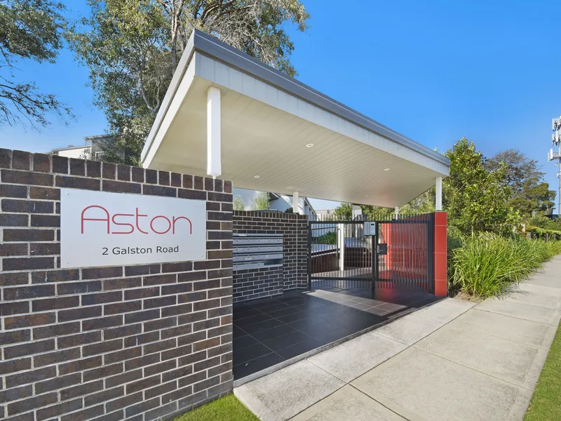 Modern Two Bedroom Townhouse, Hornsby North Catchment