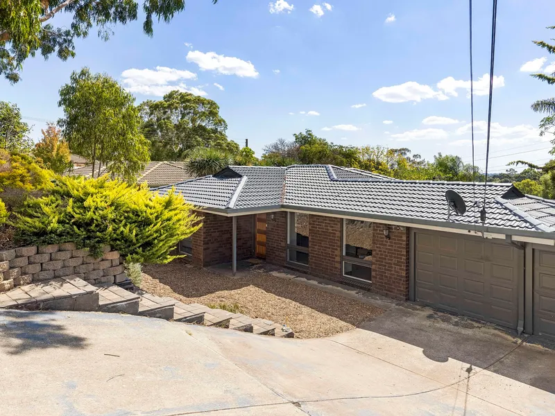 Firmly plant your family roots between the city, sea and sprawling vineyards…