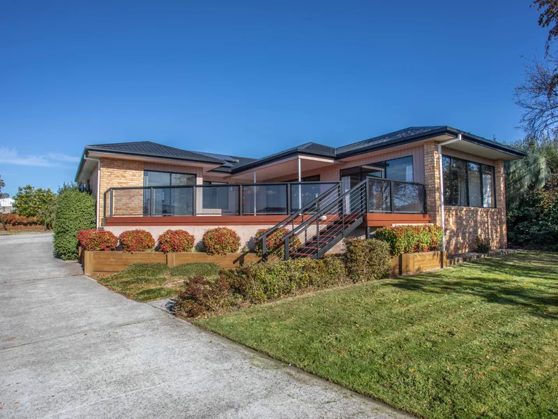 RELAXED PORT SORELL LIVING