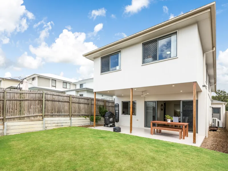 Stylish, Spacious & Contemporary Family Home - All the extras already included!