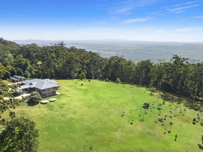 Luxurious 12.5 Acre Mountain Estate