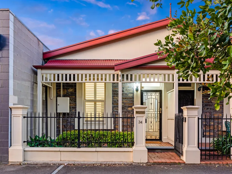 This Superbly Stylish & Updated Cottage Is Picture-Perfect In Parkside