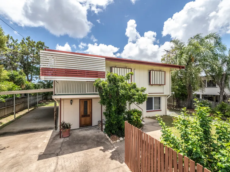 FANTASTIC HIGHSET BUILT IN UNDER