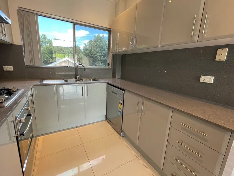 Premium Apartment In Quiet Location