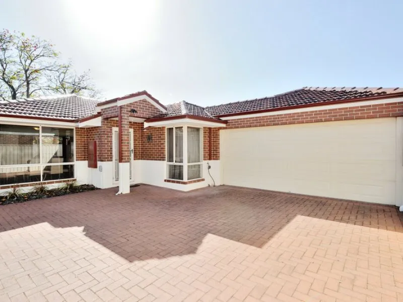 CLASSY REAR VILLA