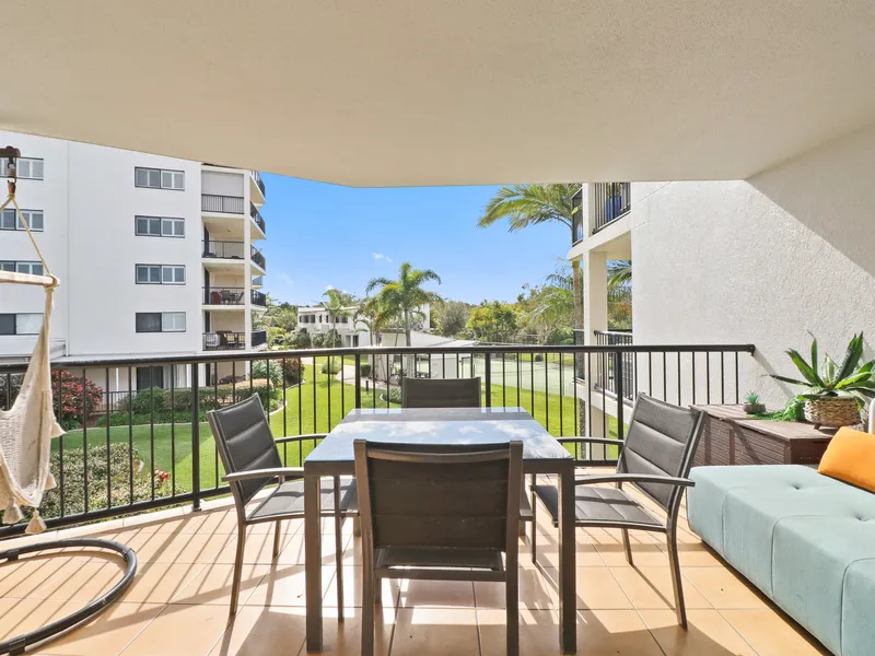 Fully furnished seaside living