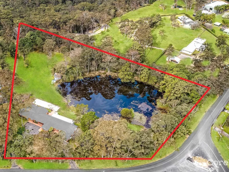 Exclusive & Rural Lifestyle for 2 Family Home