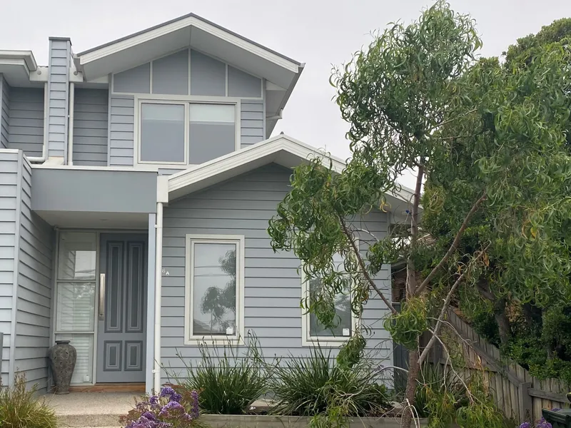 Stunning 3 Bedroom Residence with all the Bells and Whistles!