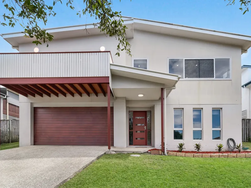 'BRAND NEW' FAMILY RESIDENCE WITH POTENTIAL FOR A SECOND DWELLING