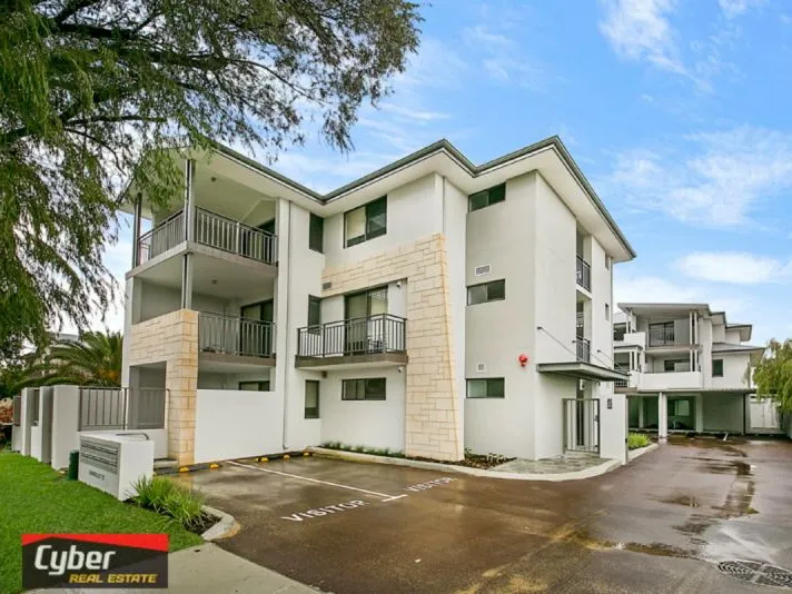 NEAR NEW 2 BEDROOM 2 BATH APARTMENT