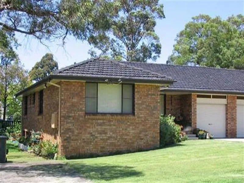 HOUSE SIZED DUPLEX IN PRIME POSITION