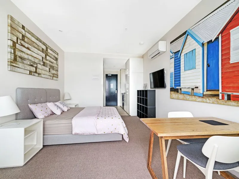 Full Furnished Apartment in the Iconic Frankston