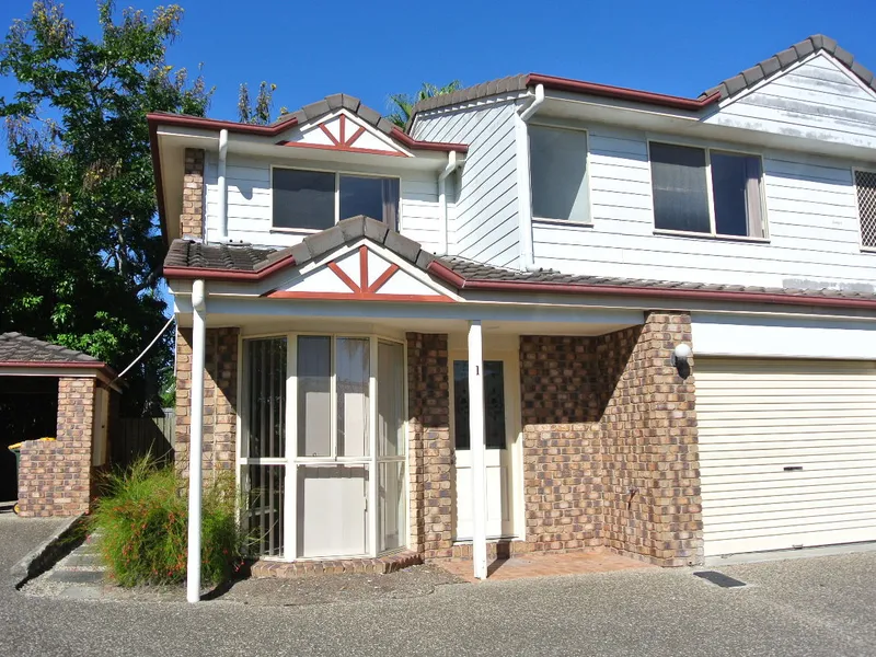 3 Bedroom Townhouse in popular location