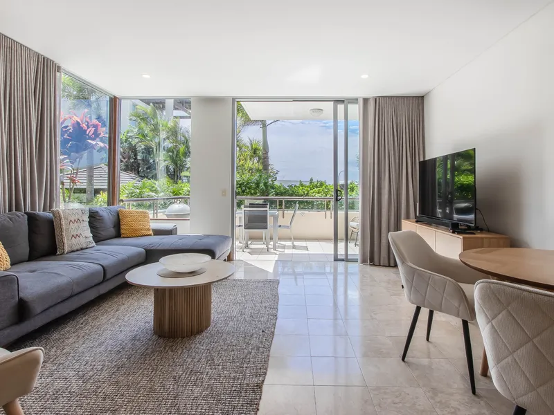 Ground Floor Resort Unit With Large Balcony