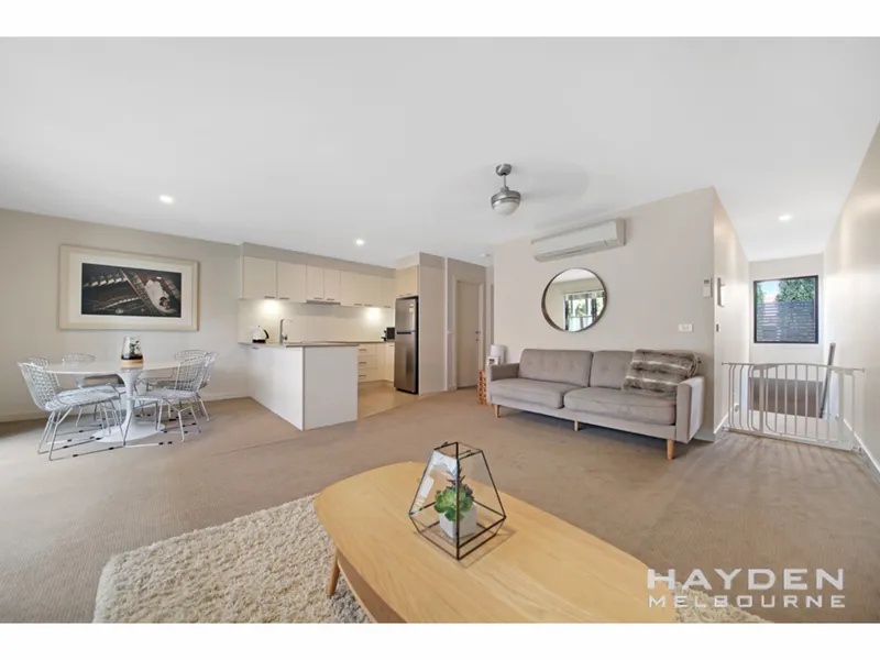 Designer townhouse living in premier South Yarra Location!