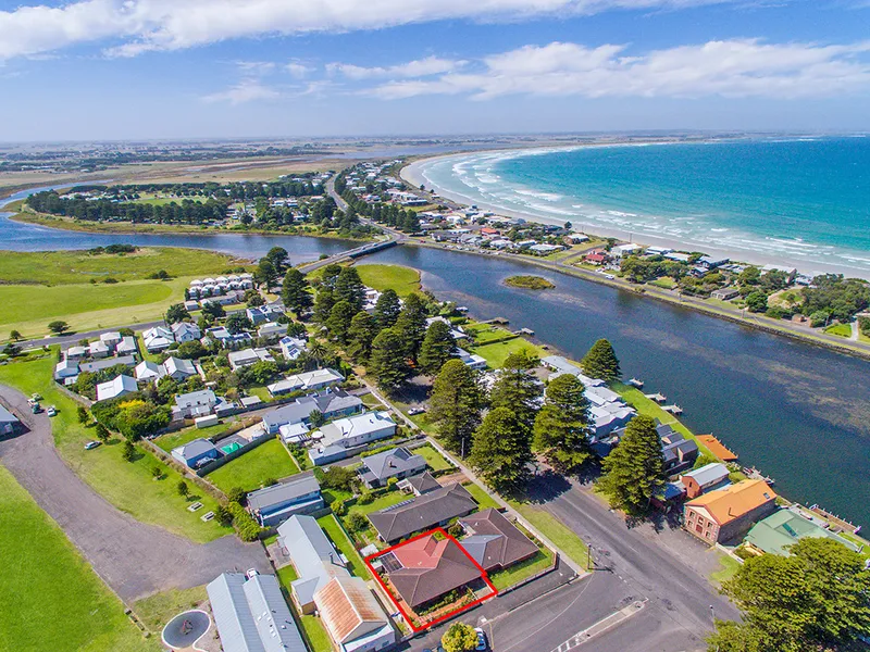 Style, Convenience And An Enviable Central Location