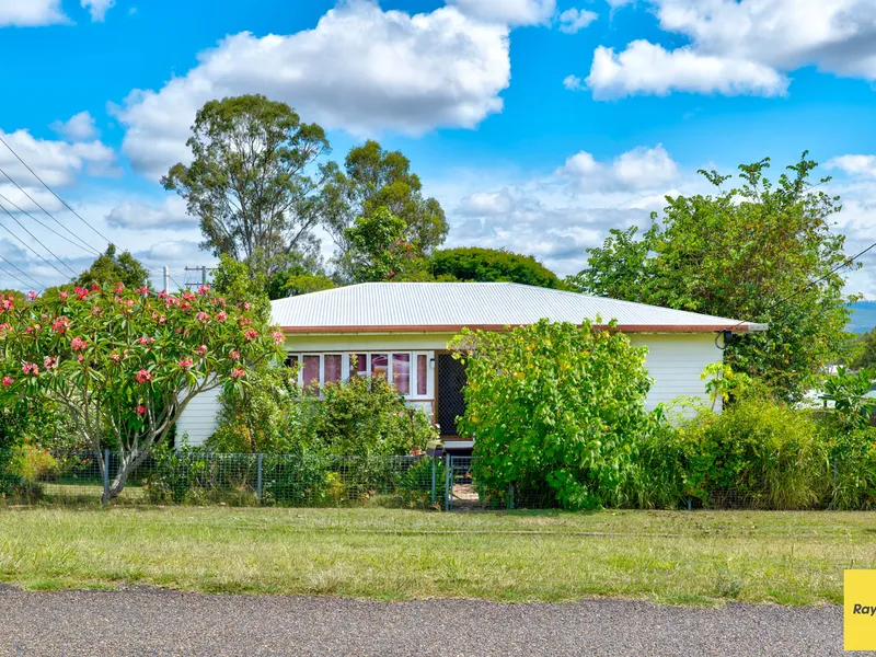 Cute as a Button - 1,204m2 Corner Block