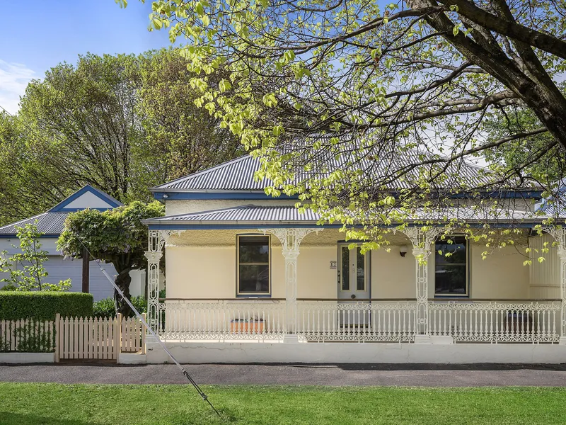 Step into History and Luxury | A Captivating Double Brick Home in Orange CBD