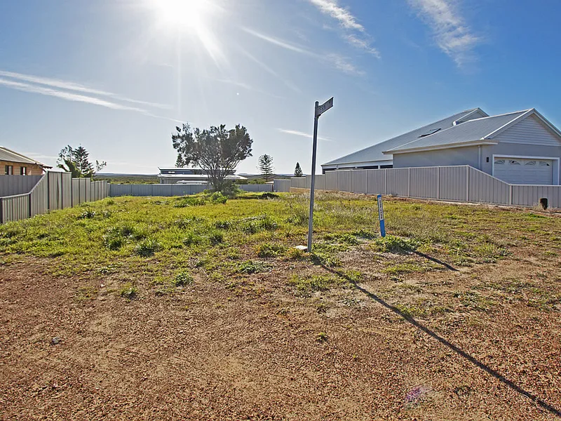 Magical Marina & Mt Views