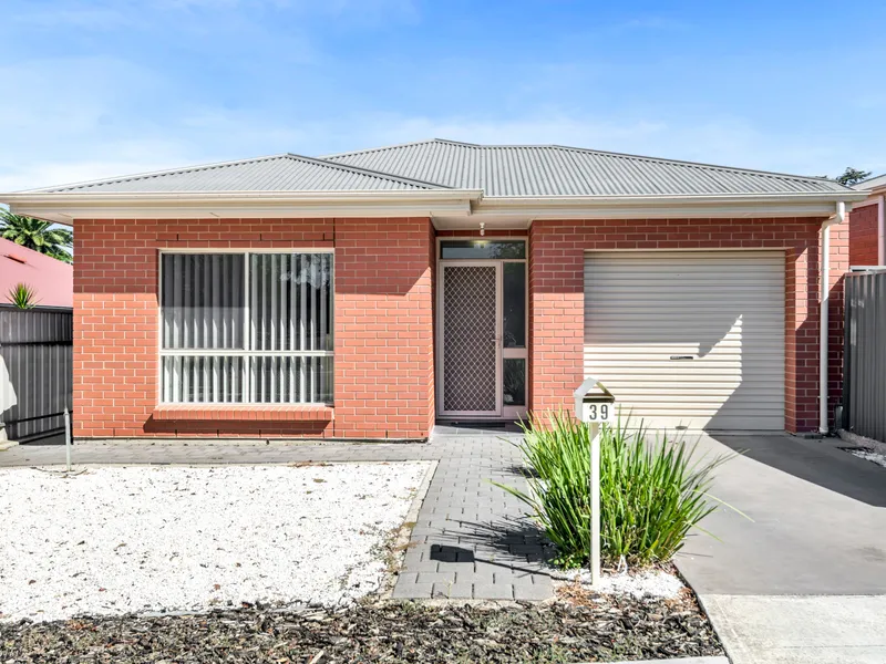 Modern Low Maintenance Living!