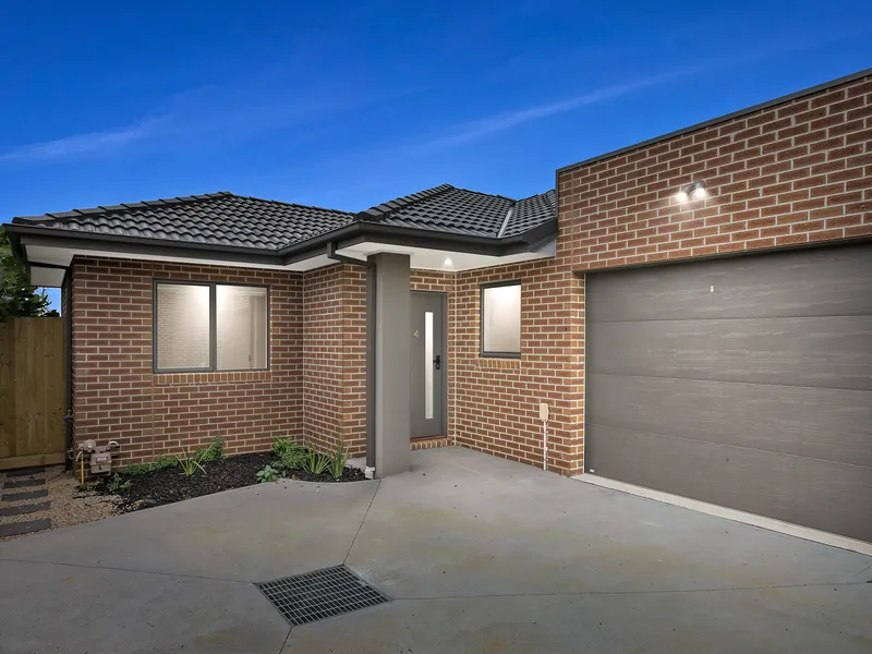 Soaring Style In A Single Level Format    