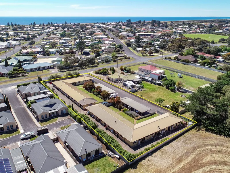 Excellent Investment Opportunity -  52 East Terrace, Kingston SE