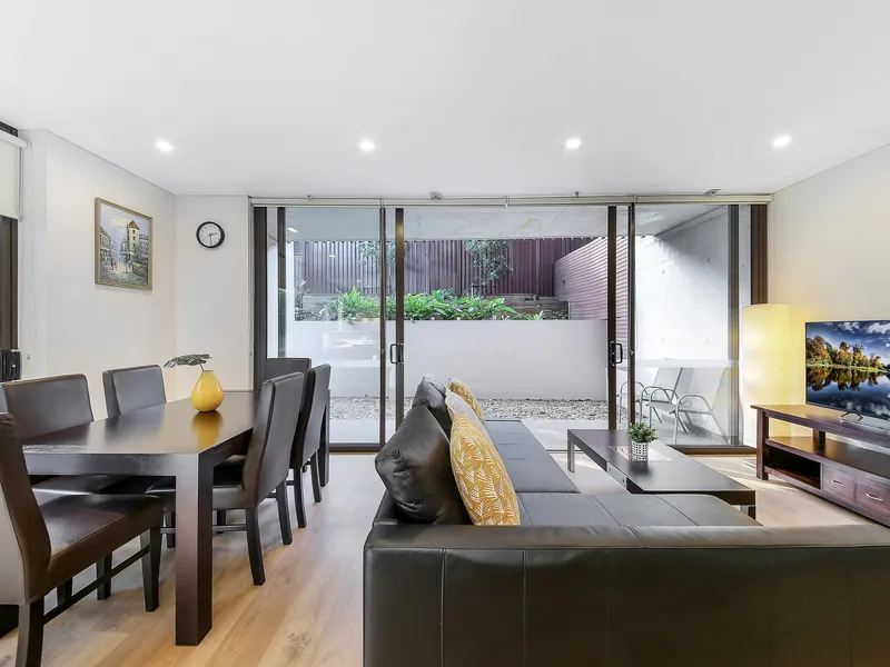 Open Plan Living with Private Courtyard – Great Location!