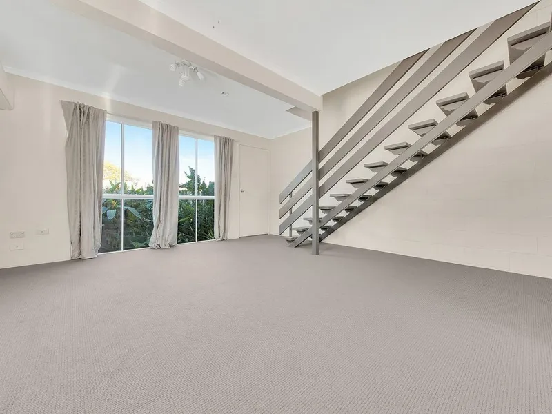 NEWLY RENOVATED & SIMPLY STUNNING!