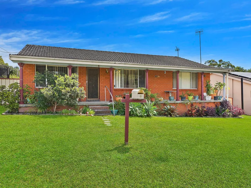 Solid brick & tile with huge potential!