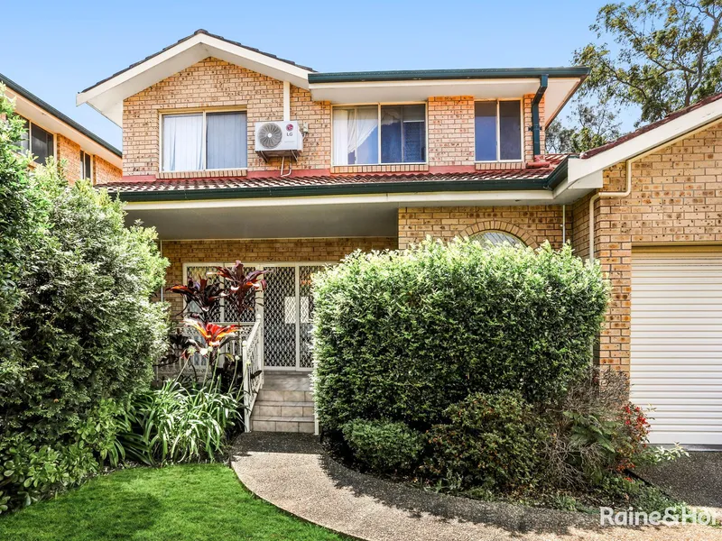 Charming Townhouse in Belmore - Your Perfect Family Retreat