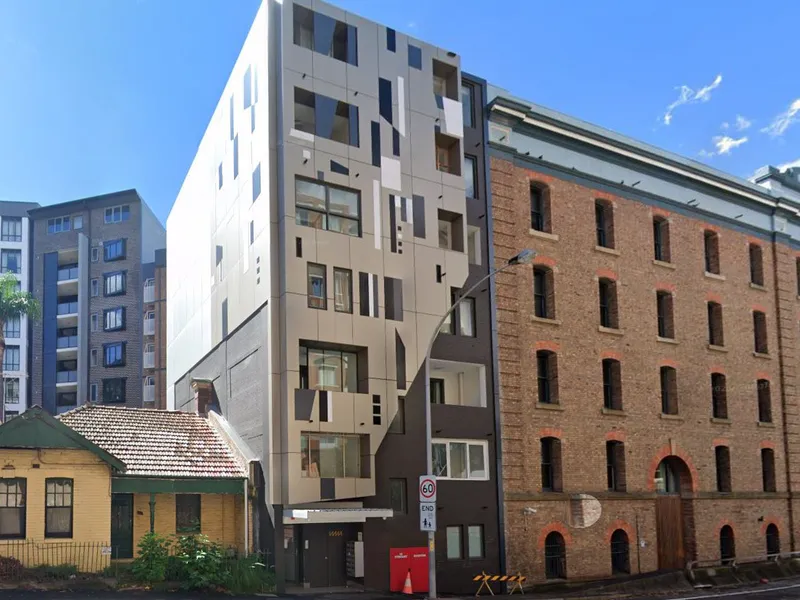 Furnished 2 Bedroom Terrace Apartment near Darling Harbour