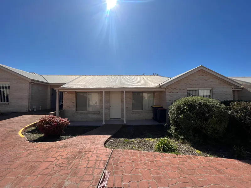 This charming 2-bedroom, 1-bathroom