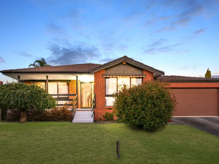 5 Bedroom home including a self contained unit