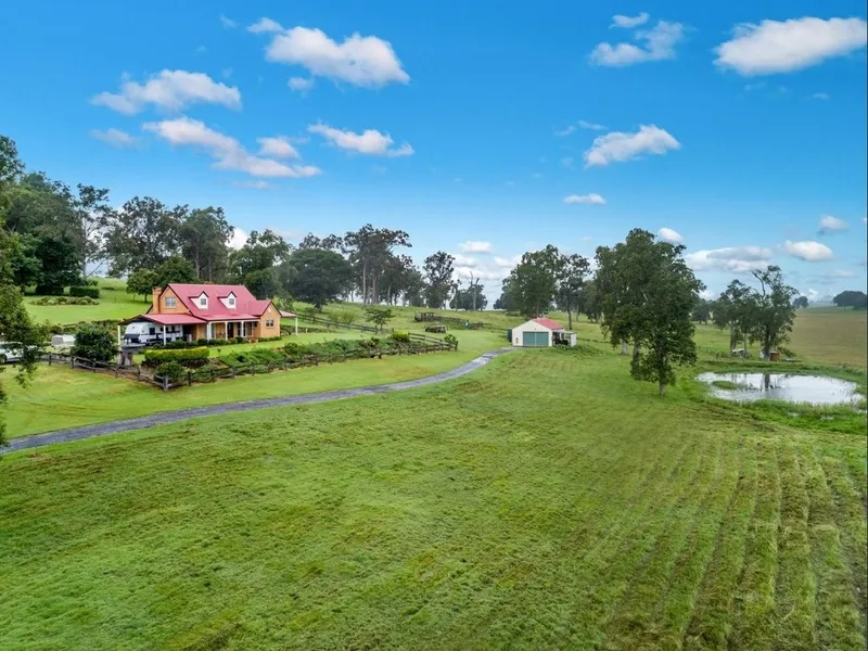ELEGANCE AT EDENVILLE
