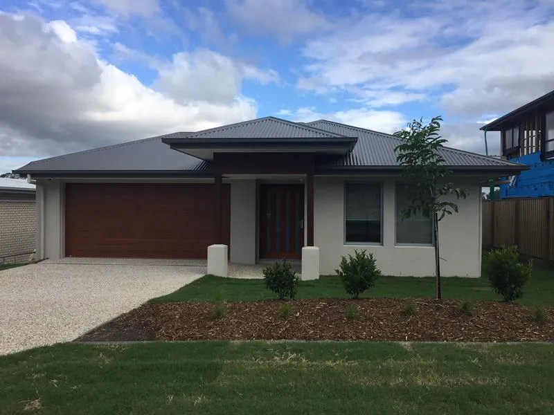 Fully Ducted Executive Style Family Home in Providence Estate